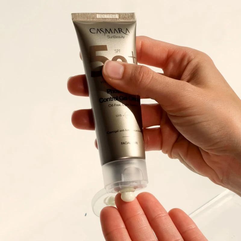 Гель-крем против фотостарения для лица SPF 50 2