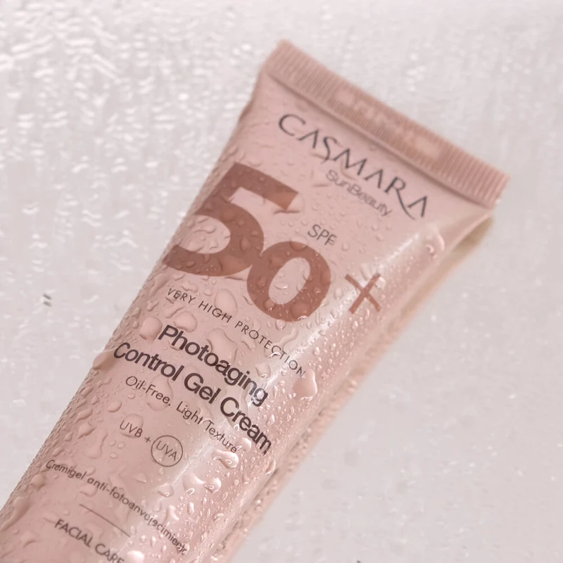Гель-крем против фотостарения для лица SPF 50 3
